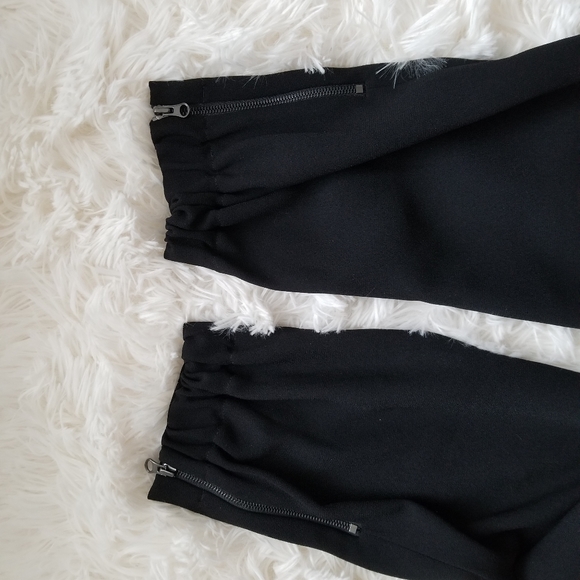 Vince Ankle Zip Black Pants, Size 4 - Picture 4 of 8